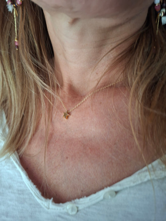 Collier ras-de-cou étoile